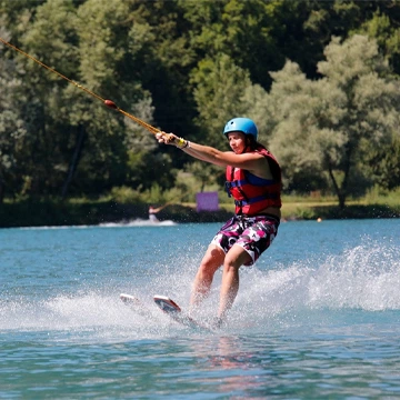 Pratiquant de ski-nautique